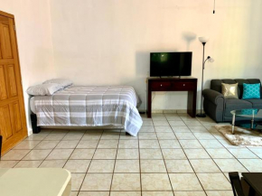 COZY APARTMENT 1 MINUTE walking to the BEACH